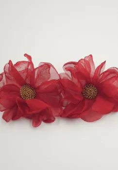 Cercei statement floare din voal matasos rosu imagine