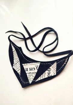 Colier alb negru  din piele naturala imagine