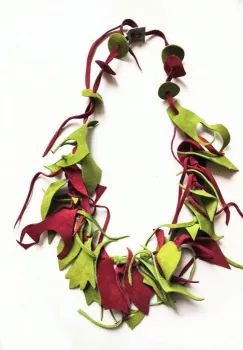 Colier asimetric din piele naturala, verde olive si bordo imagine