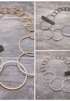 Colier Ceres in forme circulare armonioase si pandant cu cristale, din alama placata cu gun metal imagine