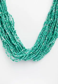 Colier cu multe siruri rasucite din margelute mici turcoaz imagine