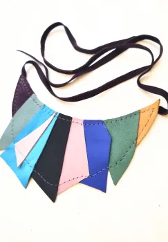 Colier din piele naturala, multicolor ,unicat imagine