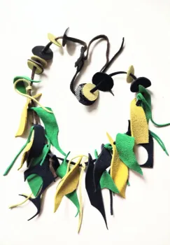 Colier handmade  din piele naturala, asimetric, nuante verde galben ,unicat imagine