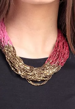 Colier in 3 culori cu multe siruri de paiete lucioase si mate bordo, aurii si roz imagine