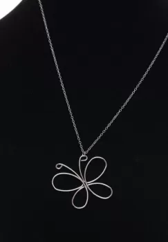 Colier lant fin cu pandant fluture din otel inoxidabil argintiu imagine