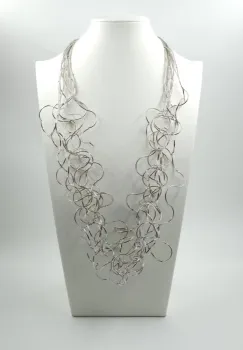 Colier lung statement din multe siruri, cu bucle in cascada, argintiu imagine