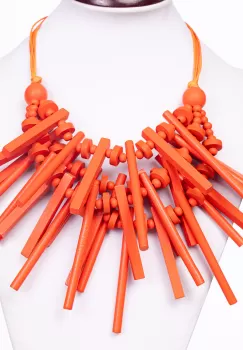 Colier reglabil cu elemente lungi si inegale din corai imagine