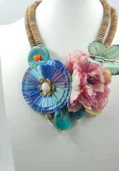 Colier statement albastru si roz cu floare si fluture  ,   stil italian imagine
