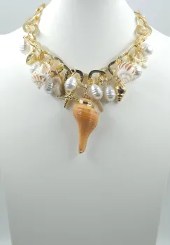 Colier statement cu elemente marine 3D pe lant metalic auriu ,   design artistic imagine