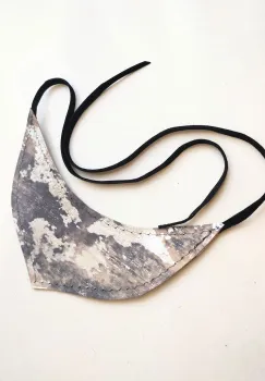 Colier statement din piele naturala,nuante de gri -argintiu , festiv ,unicat imagine