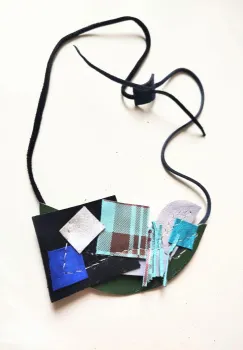 Colier statement din piele naturala ,nuante smarald,bleu,albastru imagine