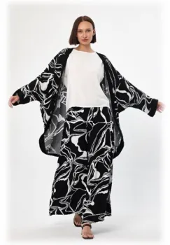 Compleu 3 piese cu pantaloni, blazer si bluza alba, cu imprimeu alb cu negru imagine