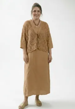 Compleu rochie lunga din in cu blazer dantelat si croi lejer boem elegant, camel imagine