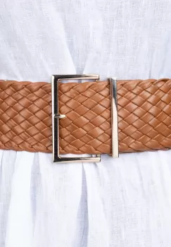 Curea impletita maro deschis de 7 cm, din piele ecologica cu catarama metalica aurie dreptunghiulara imagine