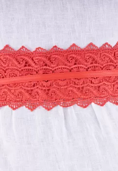 Curea lata de 10 cm petrecuta rosie cu aplicatie din broderie textila imagine