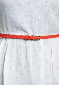 Curea subtire rosie de 0.9 cm, din piele ecologica cu catarama metalica argintie dreptunghiulara imagine