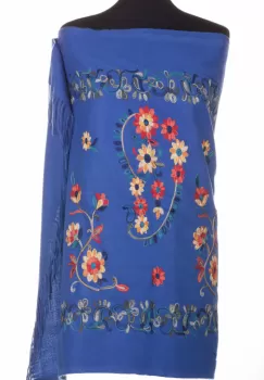 Esarfa cashmere cu model floral brodat pe fond albastru imagine