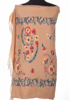 Esarfa cashmere cu model floral brodat pe fond camel imagine
