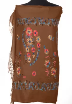 Esarfa cashmere cu model floral brodat pe fond maro imagine