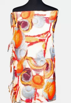 Esarfa cashmere cu modele multicolore in nuante de portocaliu si gri pe fond bej imagine