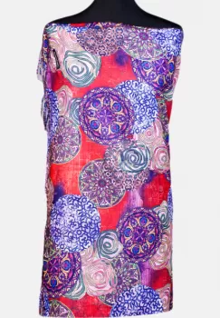 Esarfa cashmere model cu mandale multicolore pe fond bordo imagine