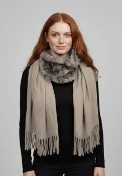 Esarfa cu blanita ecologica pe centru si franjuri decorative, bej imagine
