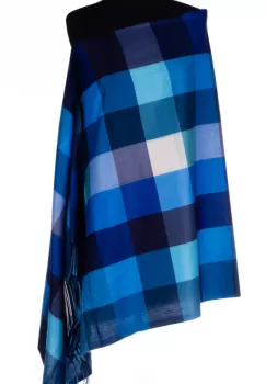 Esarfa din casmir cu patrate in nuante de albastru si bleumarin imagine