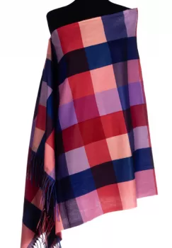 Esarfa din casmir cu patrate in nuante de corai, albastru si mov imagine