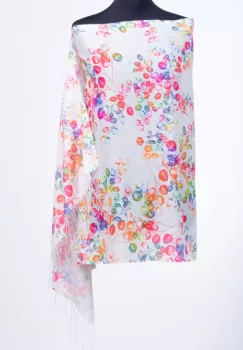 Esarfa dreptunghiulara cu imprimeu flori de cires pe fond bej, din vascoza imagine