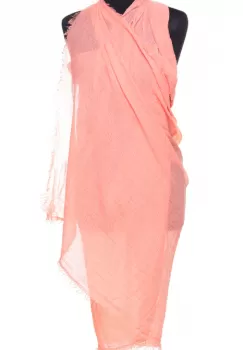 Esarfa dreptunghiulara tip pareo cu aspect creponat din vascoza, roz somon imagine
