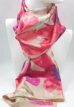 Esarfa dreptunghiulara tip pareo, cu imprimeu flori fucsia pe fond bej imagine