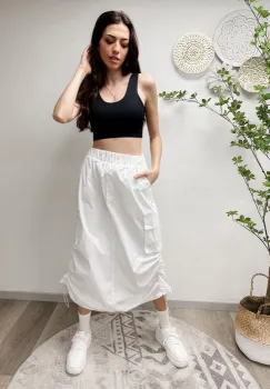 Fusta alba fancy cu buzunare cargo si snururi laterale imagine
