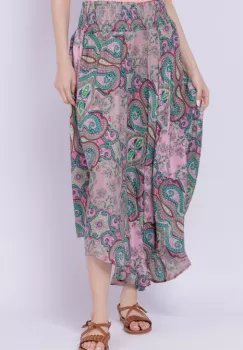 Fusta ampla din matase indiana cu flori bordo si verzi pe fond roz imagine