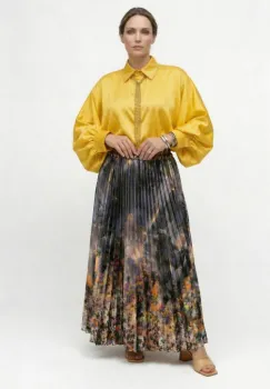 Fusta eleganta, plisata, satinata, cu imprimeu floral artistic imagine