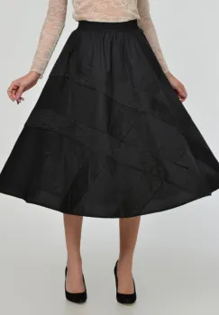 Fusta neagra clos din bumbac satinat cu aplicatii imagine