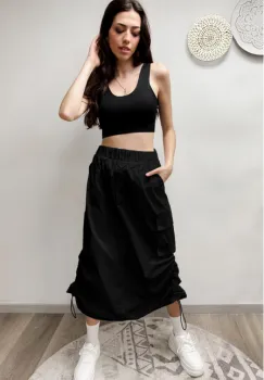 Fusta neagra fancy cu buzunare cargo si snururi laterale imagine