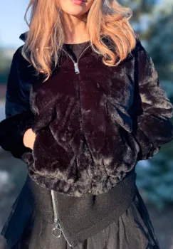 Geaca din blanita artificiala neagra imagine