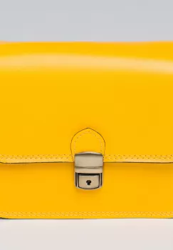 Geanta crossbody galbena din piele naturala, tip postas imagine