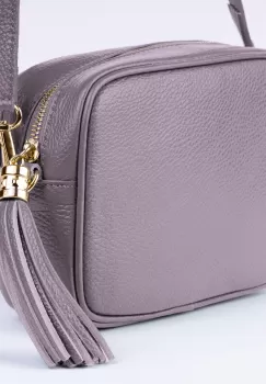 Geanta crossbody mov lavanda deschis din piele naturala, cu ciucure din piele imagine