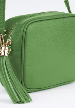 Geanta crossbody verde oliv din piele naturala, cu ciucure din piele imagine