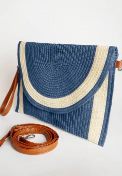 Geanta plic impletita crossbody, cu bareta de umar si de mana, bleumarin cu bej deschis imagine