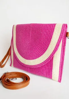 Geanta plic impletita crossbody, cu bareta de umar si de mana, fucsia cu bej imagine