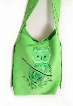 Geanta sac verde,cu bufnita pictata ,din piele naturala intoarsa,unicat imagine