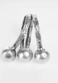 Inel reglabil din zamac cu forma de 3 bile in rand imagine