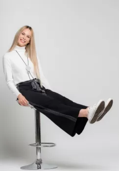 Pantaloni din tricotaj negru, drepti, cu lurex argintiu imagine