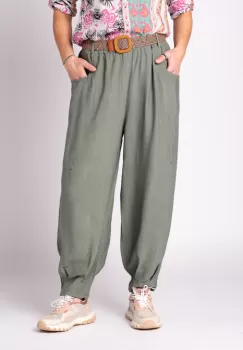 Pantaloni kaki, masura mare, cu curea, din vascoza imagine