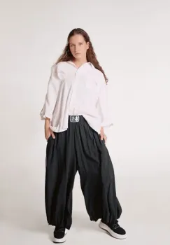 Pantaloni negri cu croiala ampla gen salvari, oversize imagine