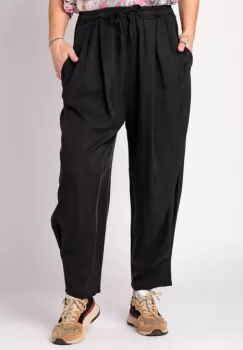 Pantaloni negri, masura mare, din tencel, cu siret imagine