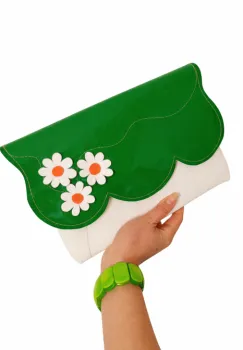 Plic  handmade, din piele naturala ,cu crizanteme,unicat imagine