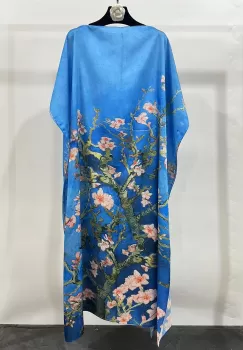 Rochie albastra de plaja lunga tip poncho din matase cu reproducere dupa Migdal Inflorind de Van Gogh imagine